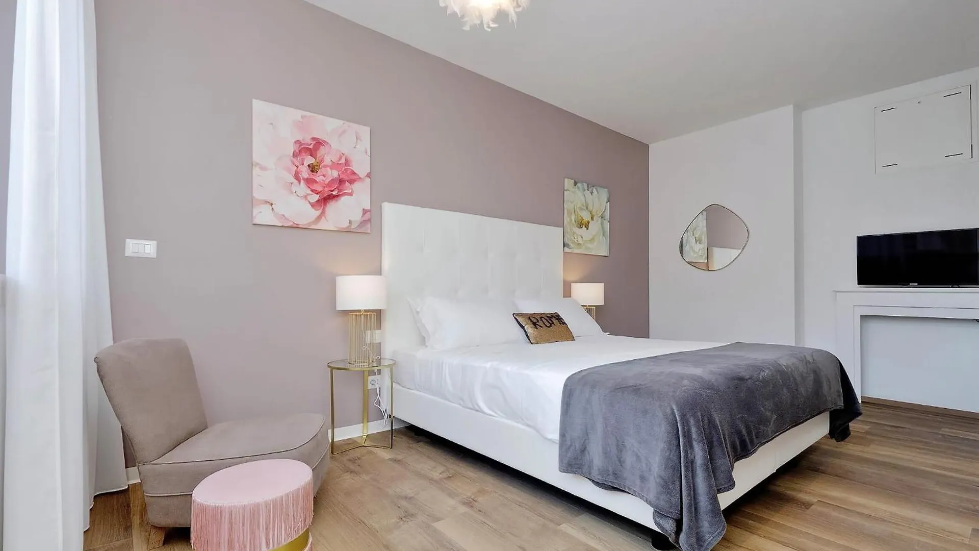 La Flavia Design City Suites Rome By Halldis Casa de Férias
