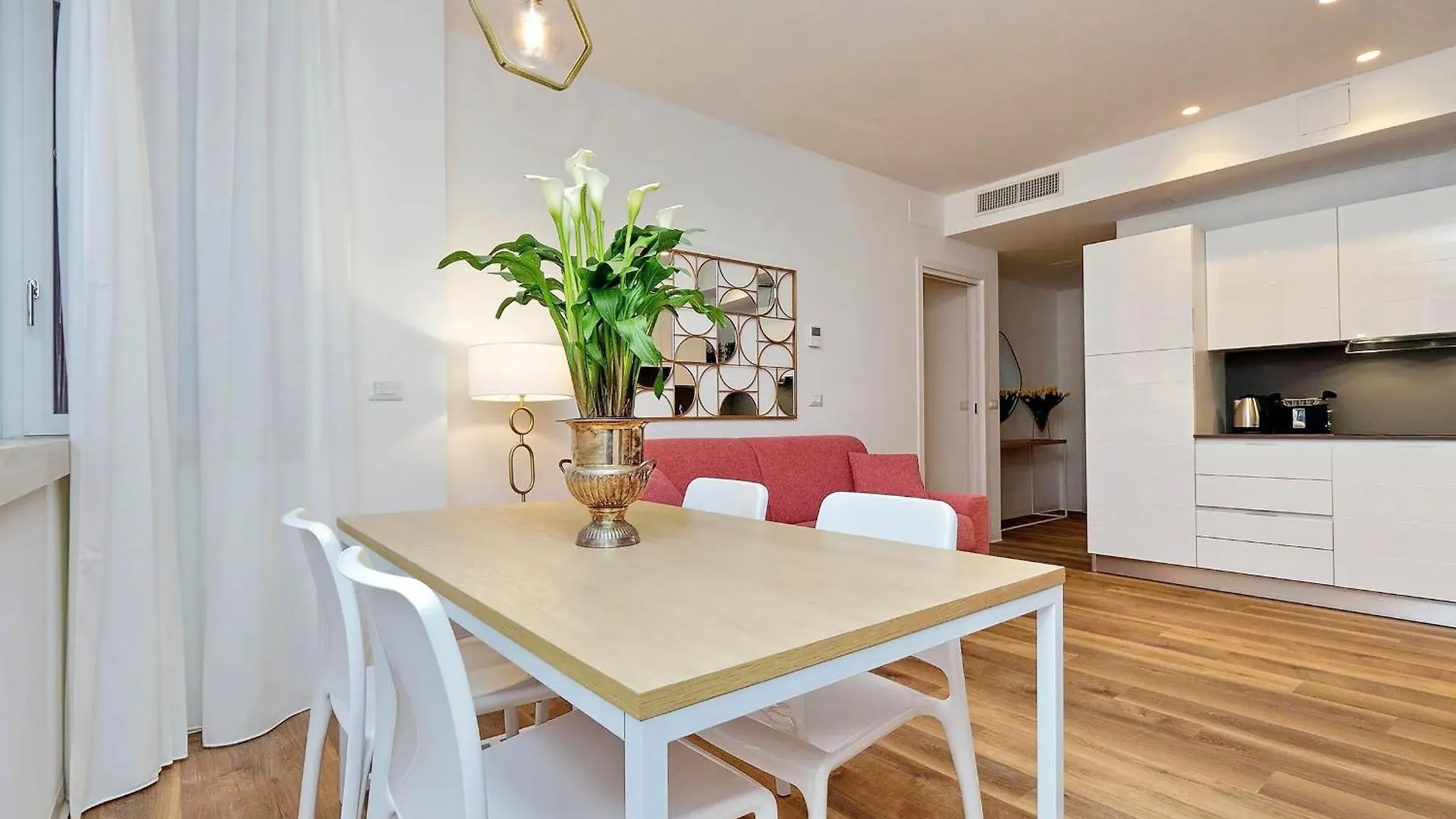 La Flavia Design City Suites Rome By Halldis Itália